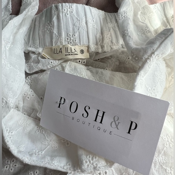 Crochet cream eyelet top and shorts set - Picture 2 of 4